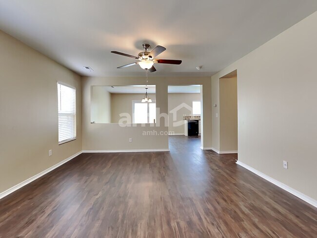 Foto del edificio - 8859 Arbor Glen Dr