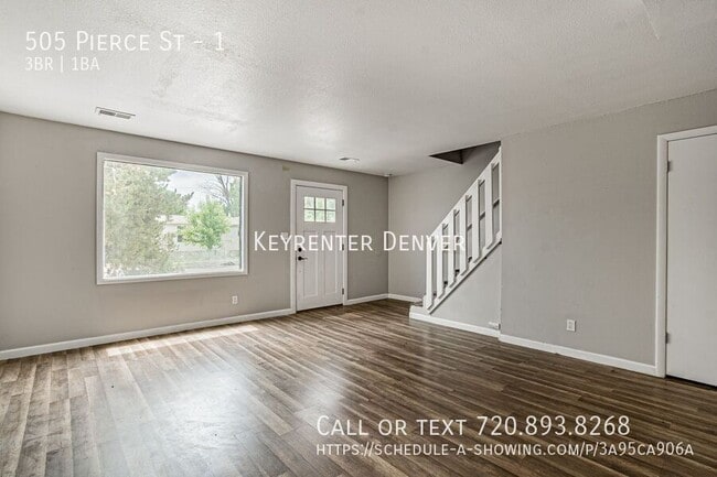 Building Photo - Beautiful 3 Bd 1 Ba Townhouse in Erie with...