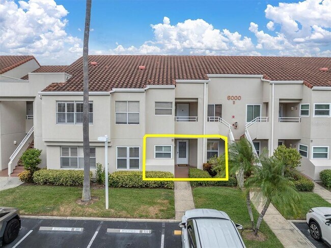 Building Photo - 6000 Bahia Del Mar Cir