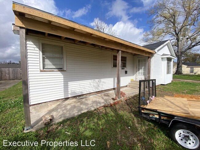 Foto del edificio - 4 br, 3 bath House - 3810 Center Street