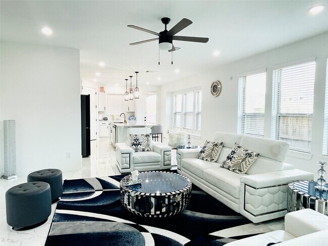 Foto del edificio - 27039 Flower Isle Ln