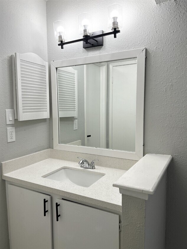 Foto del edificio - 6200 W Tidwell Rd