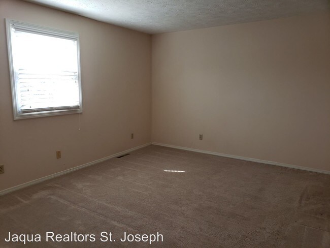 Building Photo - 2 br, 2.5 bath House - 2541 Bristol Terrace