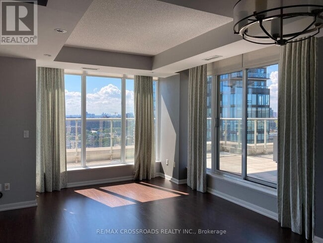 Building Photo - 85 E Liberty St