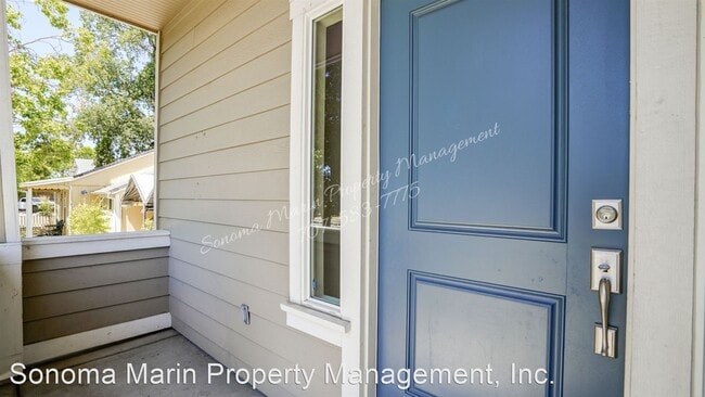 Building Photo - 3 br, 2.5 bath House - 1526 Lance Drive