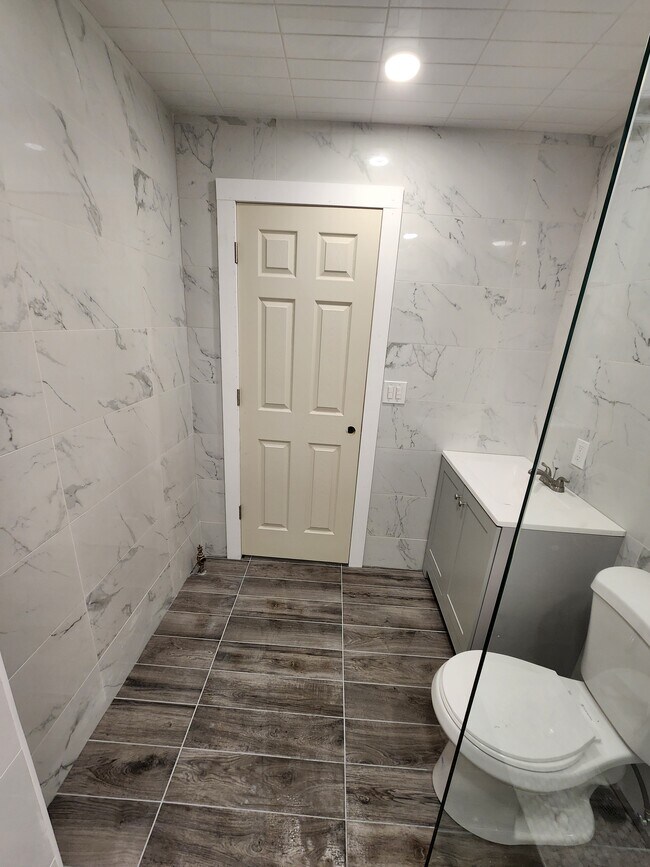 Bathroom - 9737 103rd St