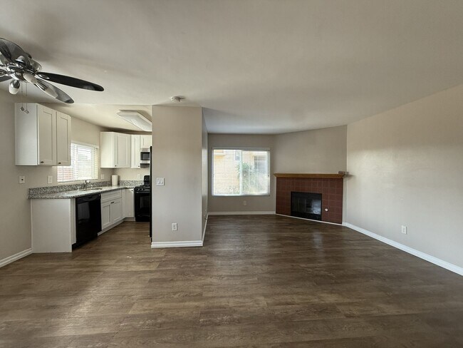 Building Photo - 10713 Lisa Meadows Dr