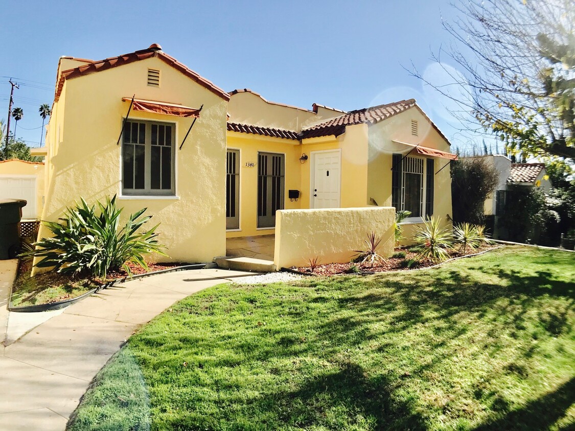 Foto principal - SFM Remodeled Home In Glendale with a Larg...