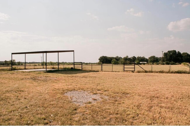 Building Photo - 326 Co Rd 454