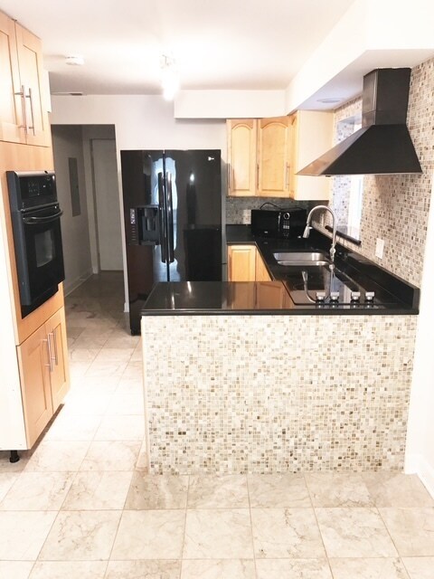 Foto del edificio - 1356 N Cleveland Ave