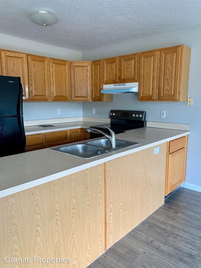 Foto del edificio - 680 N Cloverleaf Loop