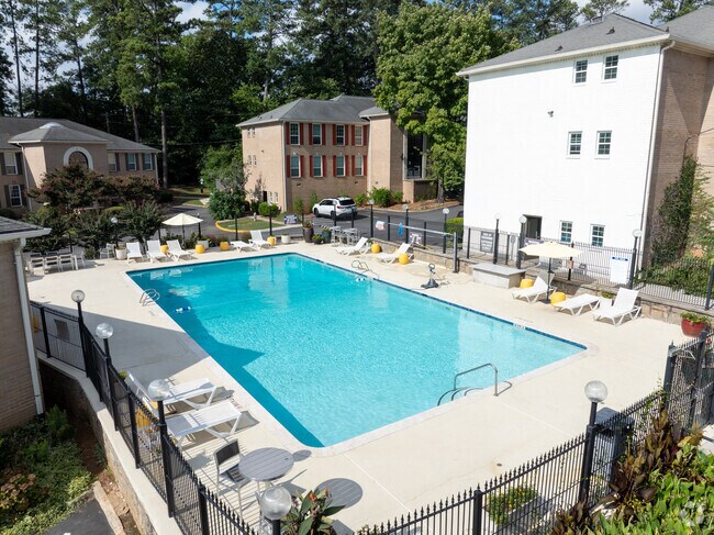 Piscina - Riva Apartments