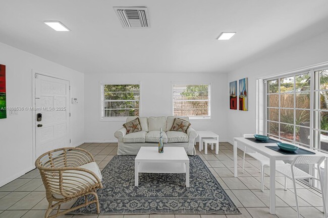 Foto del edificio - 1046 SW 13th Ct