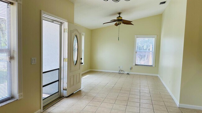 Foto del edificio - 14453 73rd St N