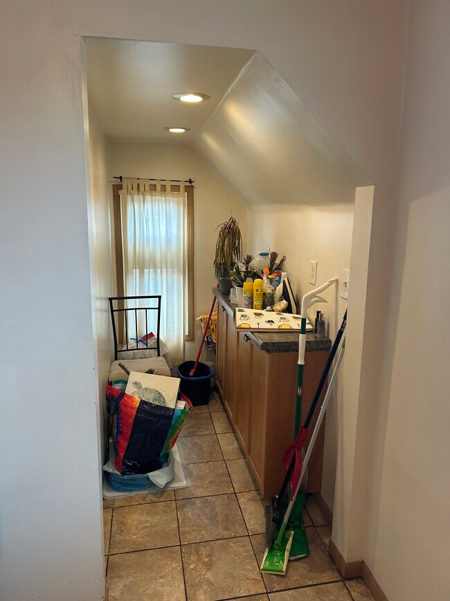 3708 E Somers Ave, Cudahy, WI 53110 House Rental in Cudahy, WI