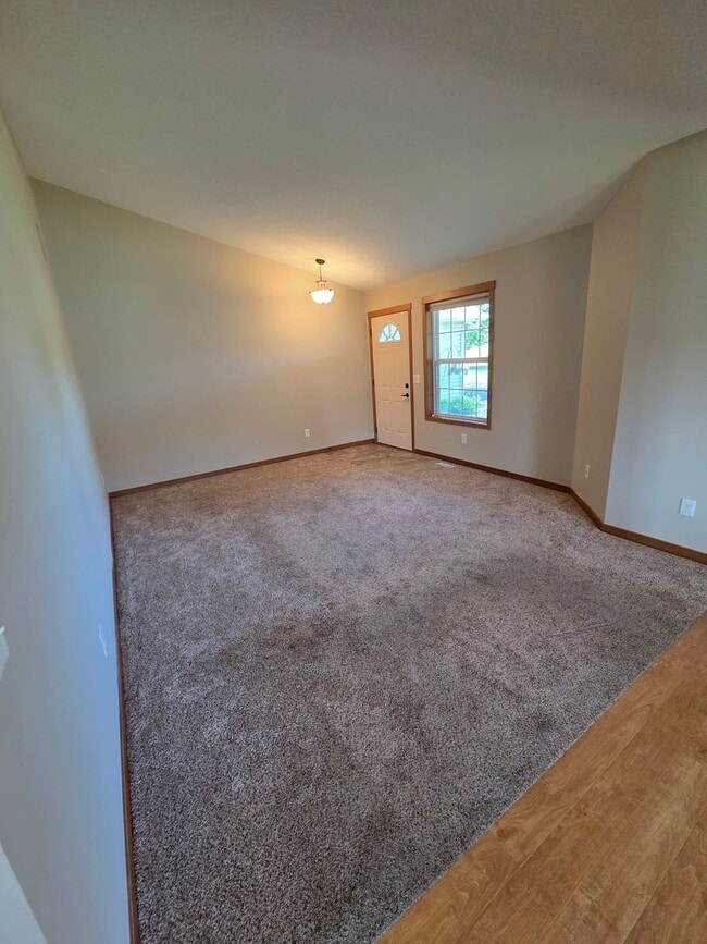 Building Photo - 38231 Ewing Ct