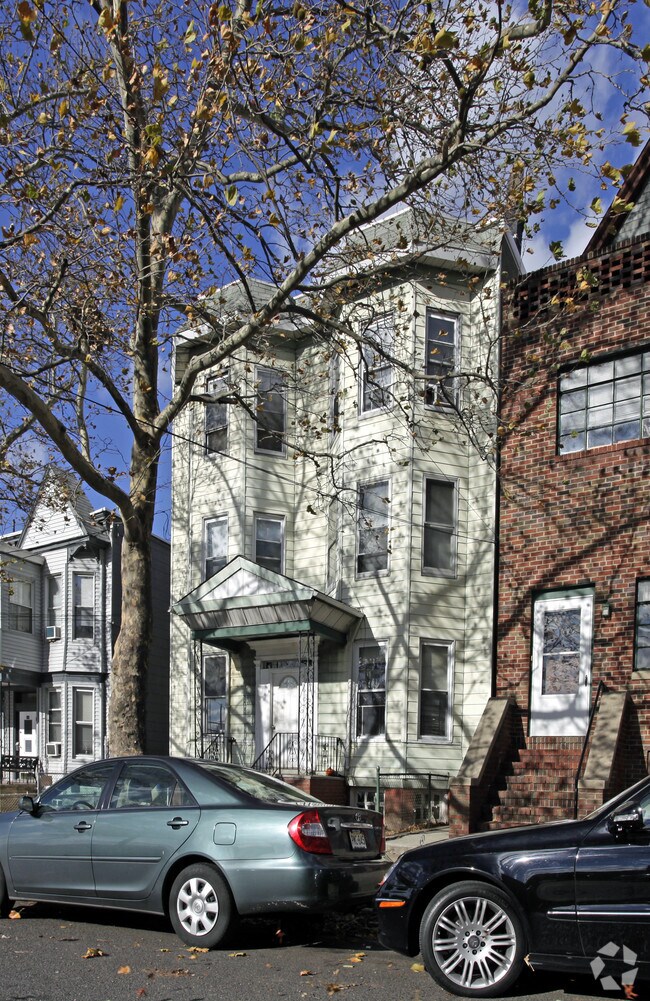 102 Cottage St, Jersey City, NJ 07306 Apartments Jersey City, NJ