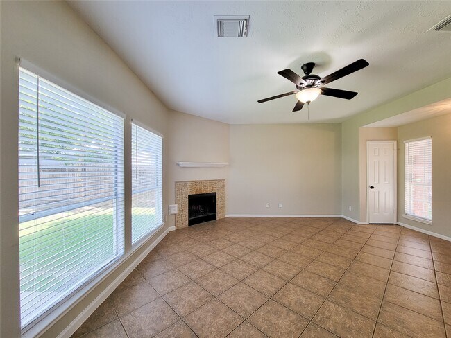 Building Photo - 12226 Cardston Ct