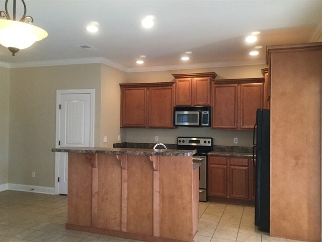 Foto del edificio - 5966 Armadale Dr