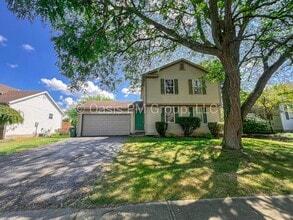 Building Photo - 1449 Valley Dr