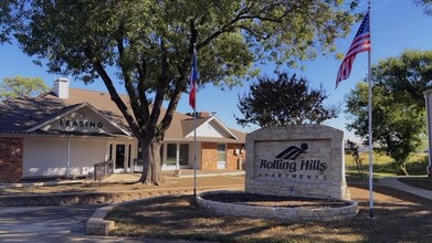 Building Photo - 2010 Estrada Pkwy Building Photo - 2010 Estrada Pkwy