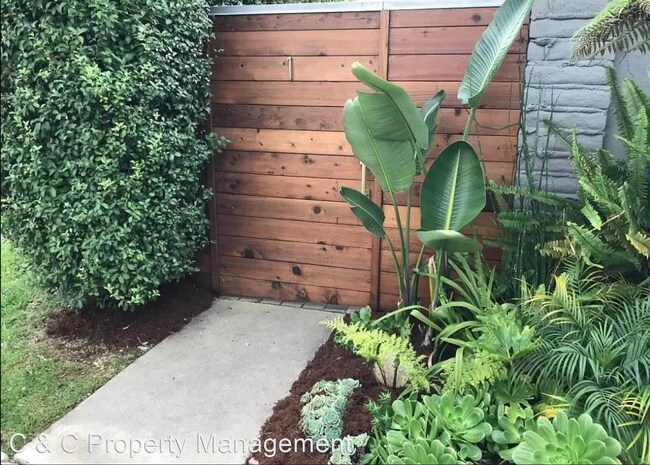 Foto del edificio - 2 br, 1 bath House - 4415 Diamond St. unit 1