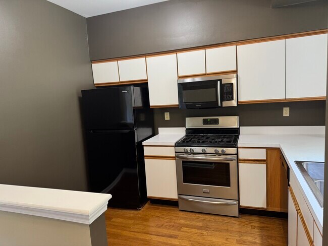 Foto del edificio - 1457 Walnut Hill Ave
