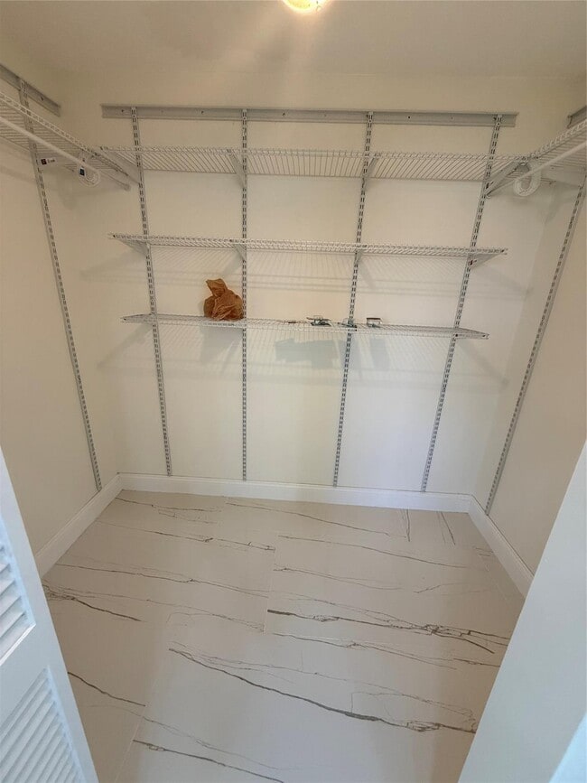 Foto del edificio - 3380 NW 78th Ave