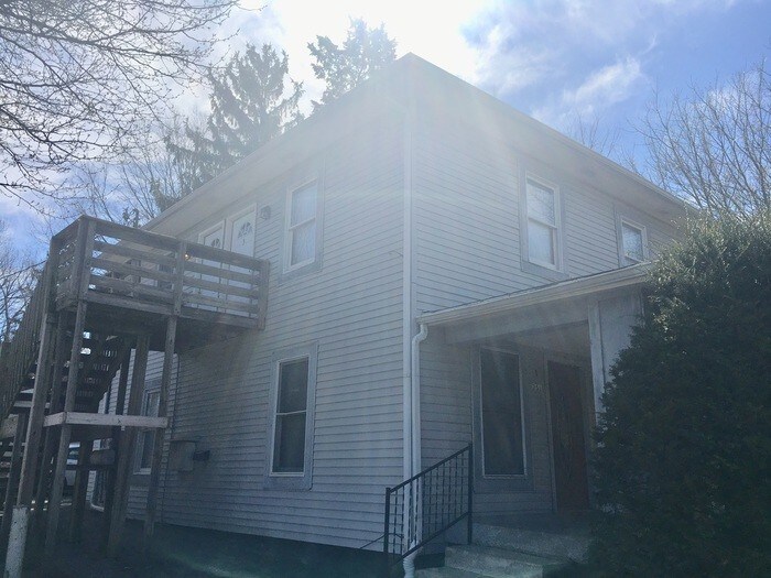 Primary Photo - 751 N Rangeline Rd
