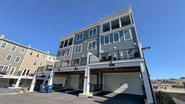 Foto del edificio - Gorgeous Townhome For Rent in the heart of...