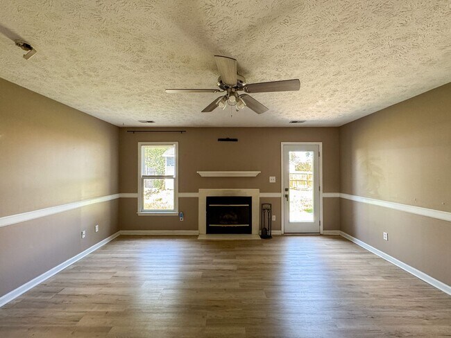 Building Photo - 5578 Windy Knoll Pl