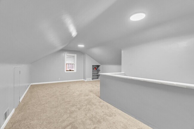 Foto del edificio - 15309 Troester St