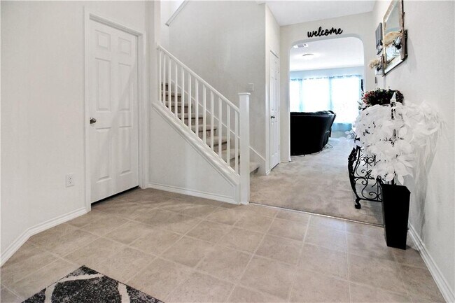 Foto del edificio - 668 Bailey Park Dr