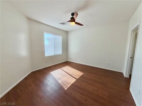 Building Photo - 6868 Sky Pointe Dr
