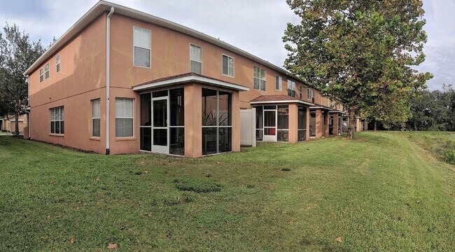 Foto del edificio - Quality Townhome In Convenient Location!