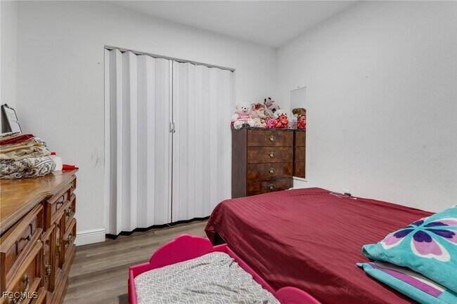 Foto del edificio - 4180 Sabal Ln