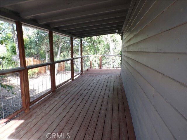Foto del edificio - 14984 Putnam Ln