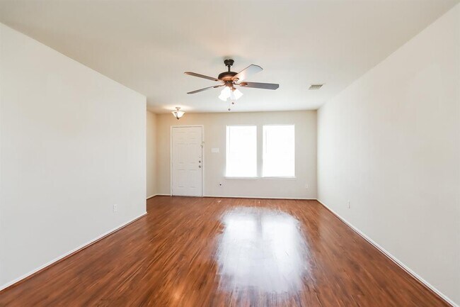 Building Photo - 22803 Sugar Bear Dr