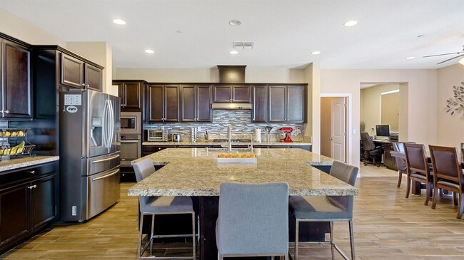 Building Photo - 788 River Bend Dr
