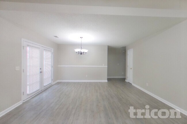 Foto del edificio - 1310 May Oak Cir