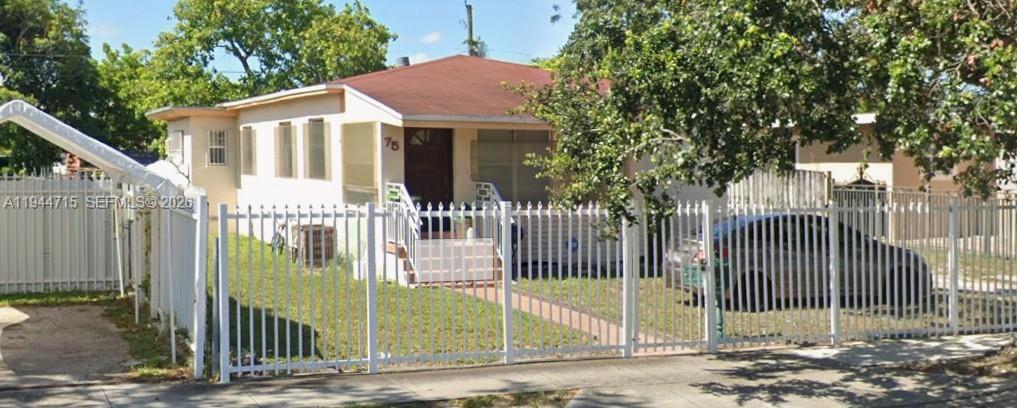 Building Photo - 75 E 41st St