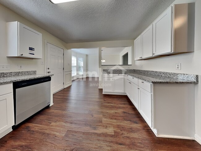 Building Photo - 2924 Compton Ct NW