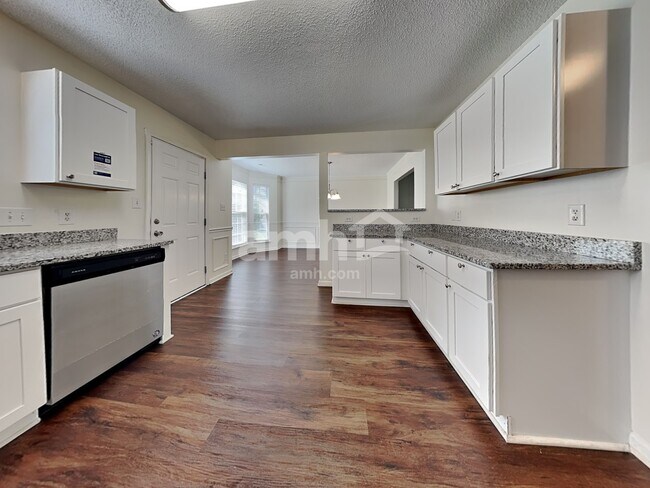Foto del edificio - 2924 Compton Ct NW