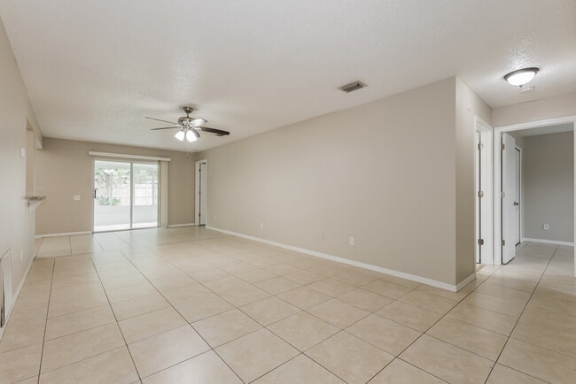 Building Photo - 12438 Dawn Vista Dr