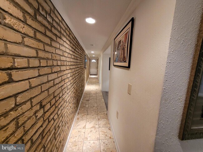 Foto del edificio - 18 Girard St NE