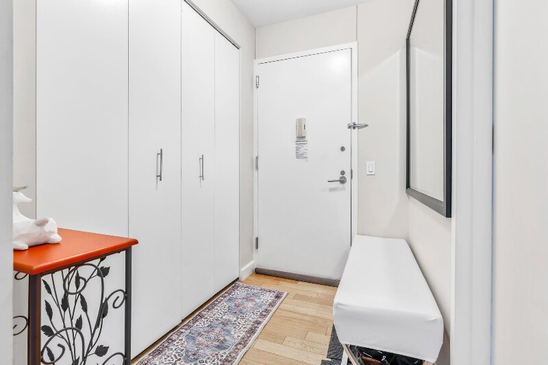 Foto principal - 98-81 Queens Blvd