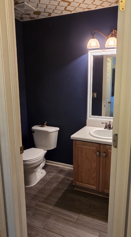 Foto del edificio - 721 Waterglen Dr