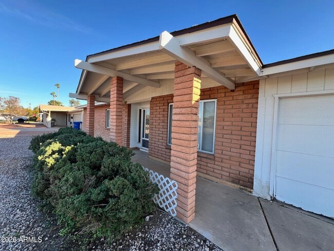 Foto del edificio - 551 W Gail Dr