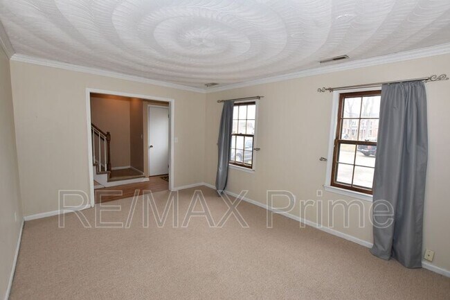 Building Photo - 1007 River Birch Ct