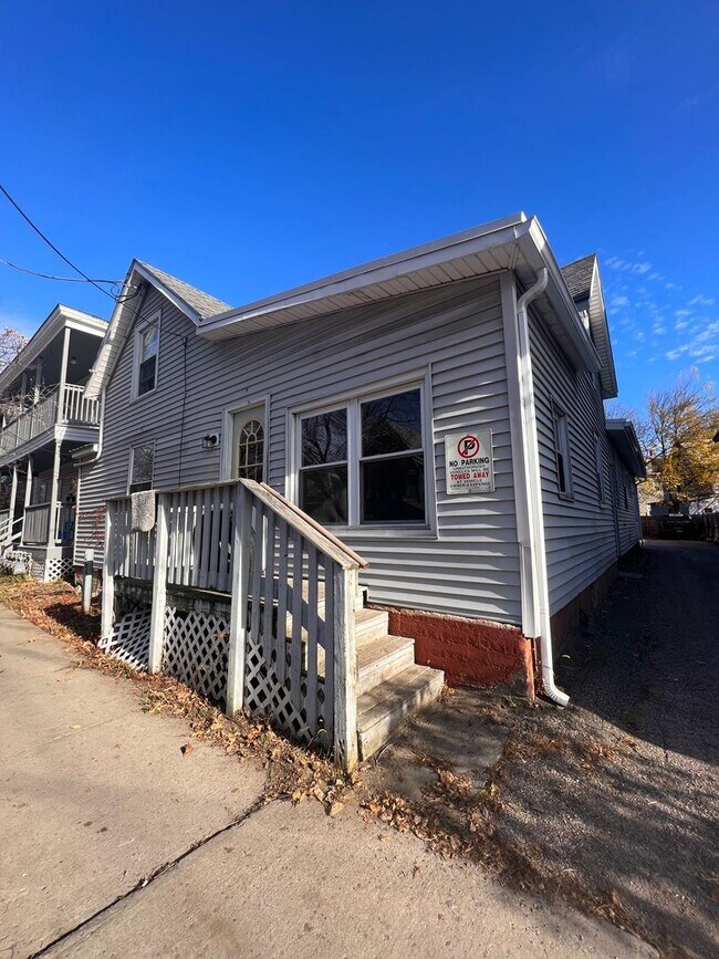 Foto del edificio - 72 Hyde St